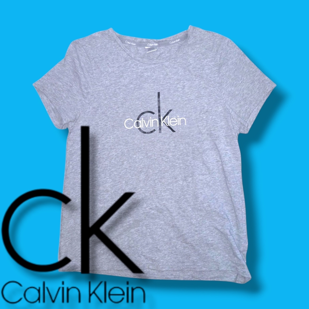 Calvin Klein Tshirt